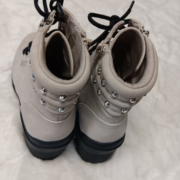 Chunky Healed Studded Cream Boots Size 6.5 - Picture 5 of 16